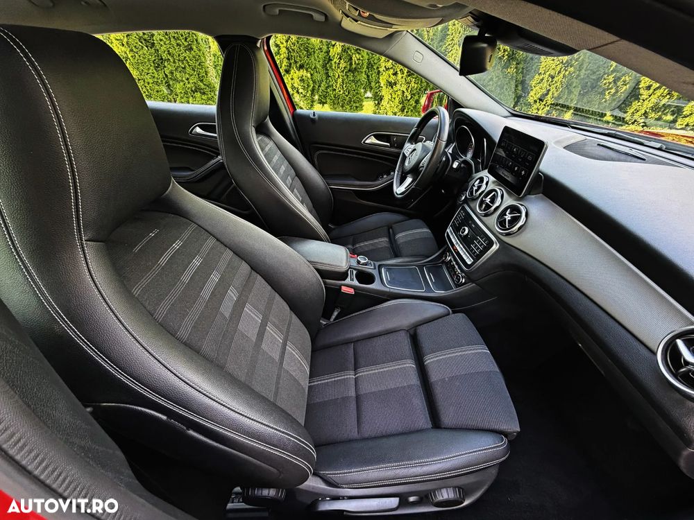 Mercedes-Benz GLA 200 d 4MATIC 7G-DCT UrbanStyle Edition - 16