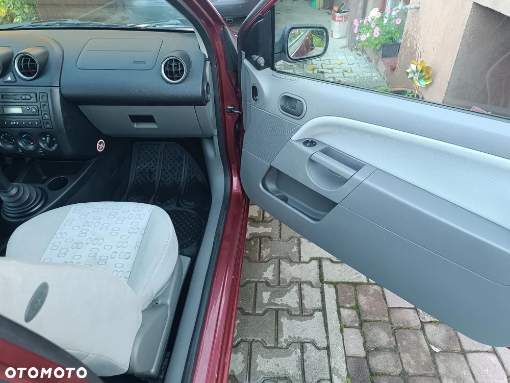 Ford Fiesta 1.3 - 13