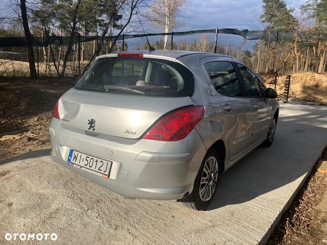 Peugeot 308 1.6 Premium Plus - 5
