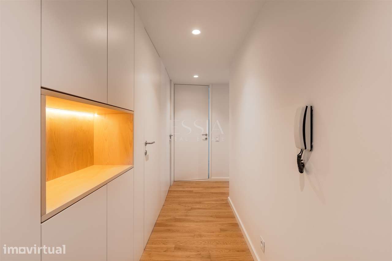 Apartamento T3 Remodelado em Condomínio Fechado no Campo Alegre, Porto - Grande imagem: 5/45