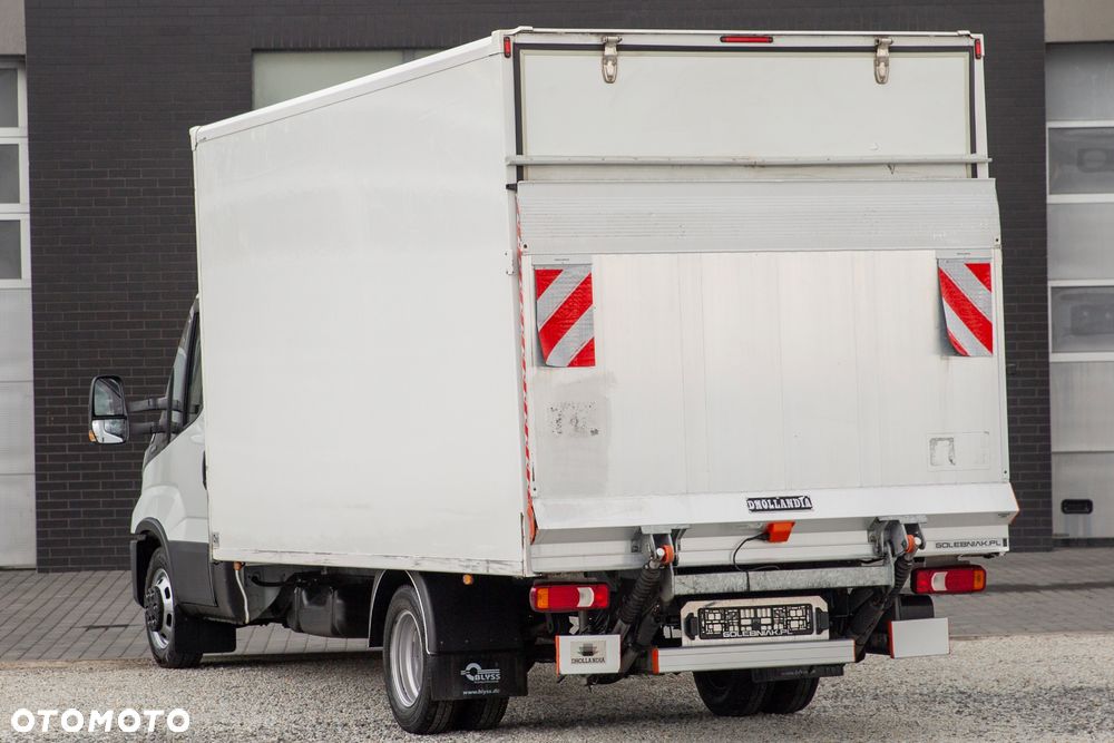 Iveco Daily 35C16 2.3 KONTENER + WINDA dHollandia 750kg koła bliźniaki - 2