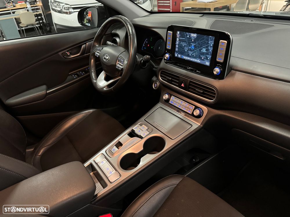 Hyundai Kauai EV 64 kWh Premium+P.Premium - 28