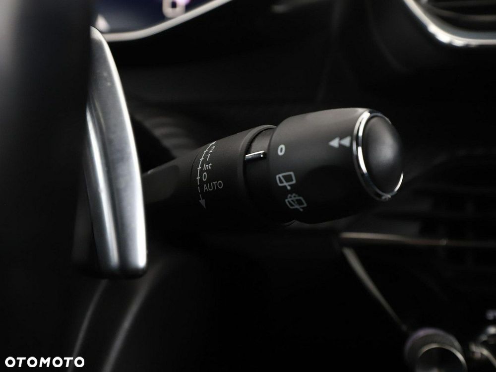 Peugeot 2008 1.2 PureTech GT Line S&S EAT8 - 33