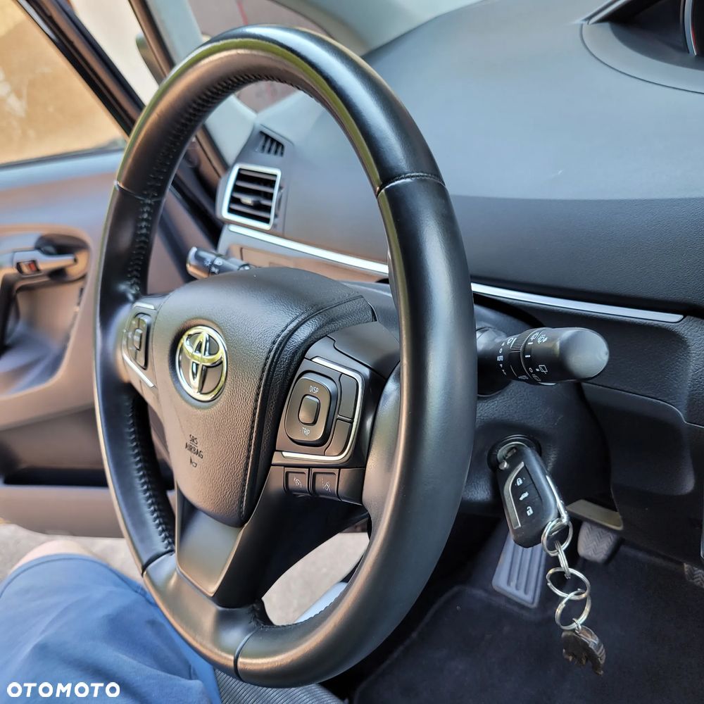 Toyota Verso 1.6 D-4D 5-Sitzer Start/Stop Executive - 24