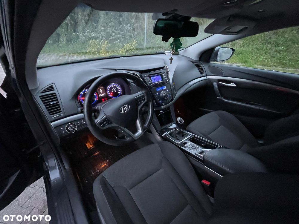 Hyundai i40 - 16