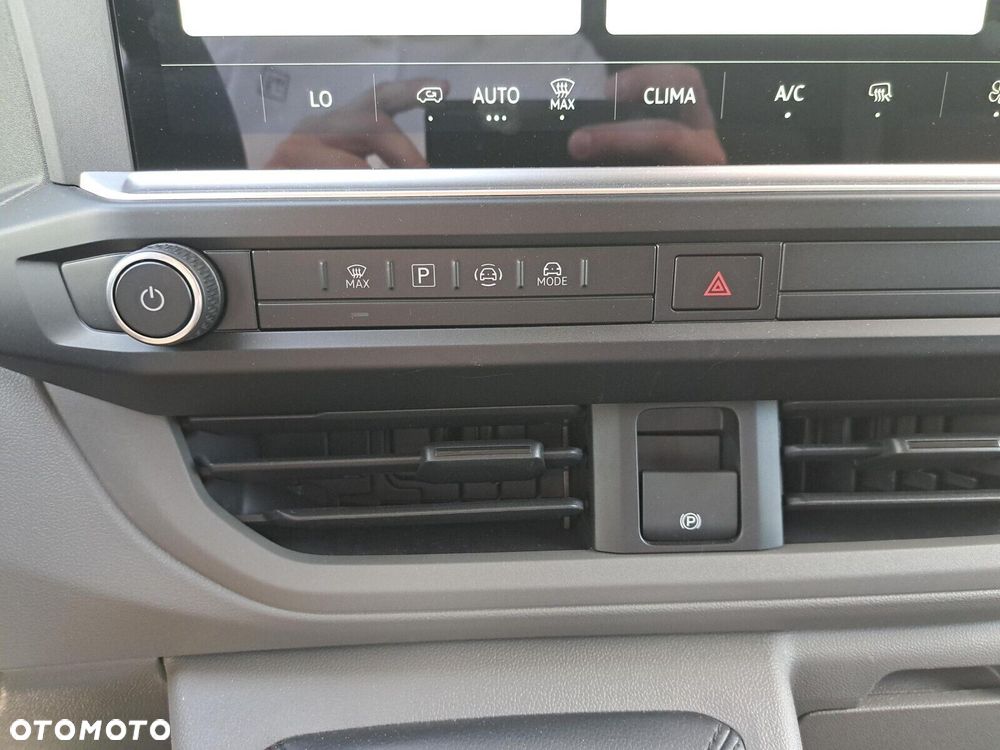 Volkswagen Transporter Furgon, 2,0TDI 150KM, 6-bieg.manualna, r.o :3500 mm - 19