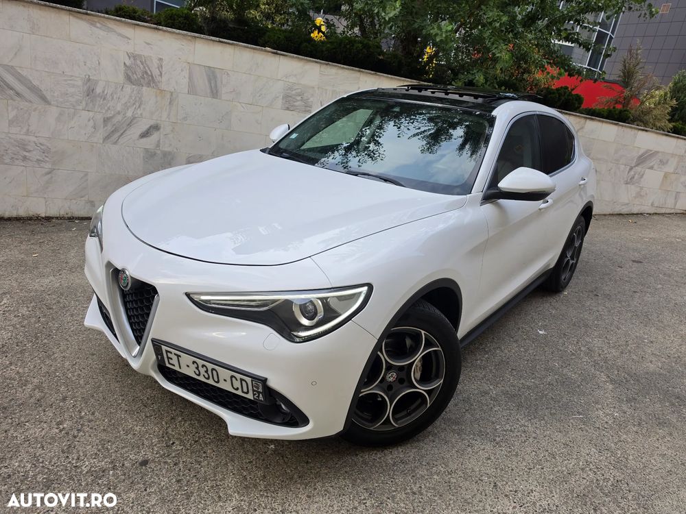 Alfa Romeo Stelvio - 1