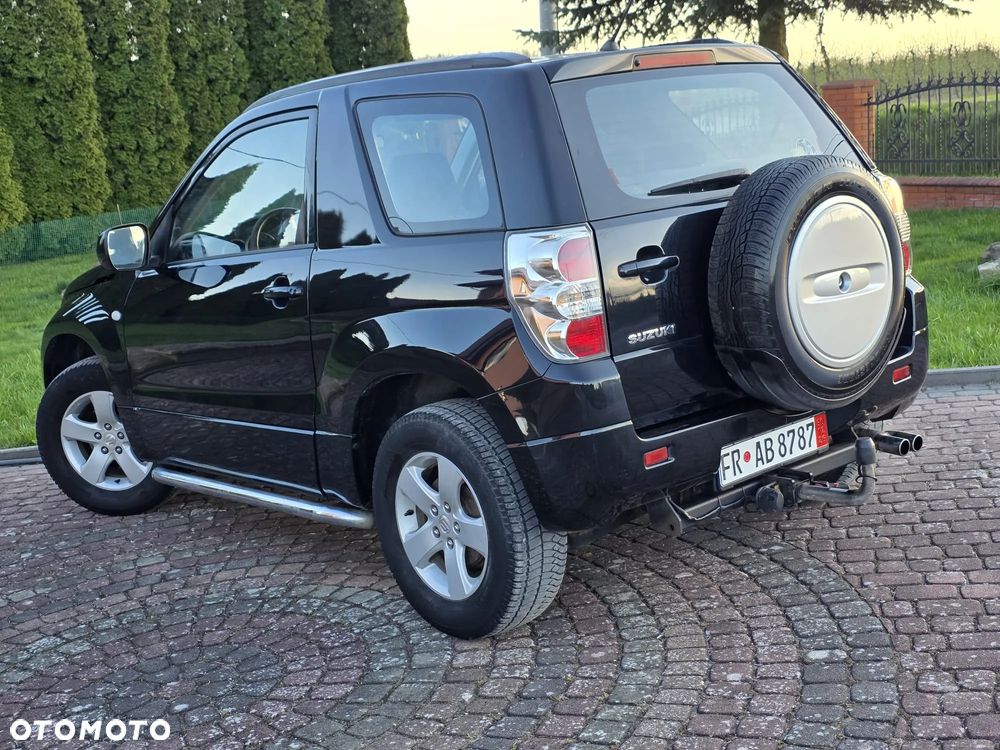 Suzuki Grand Vitara 1.6 Black&White - 9