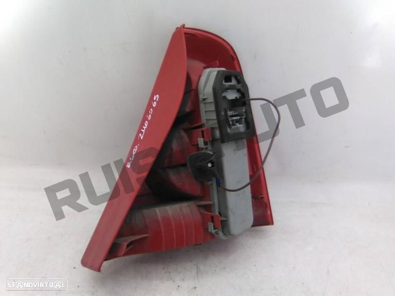 Farolim Trás Painel Esquerdo  Renault Clio Ii [1998_2012] 1.2 - 2