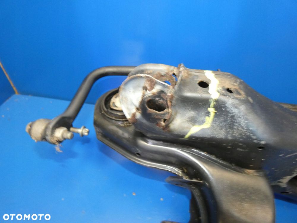 MERCEDES W117 CLA SANKI WÓZEK TYŁ TYLNY BELKA - 2