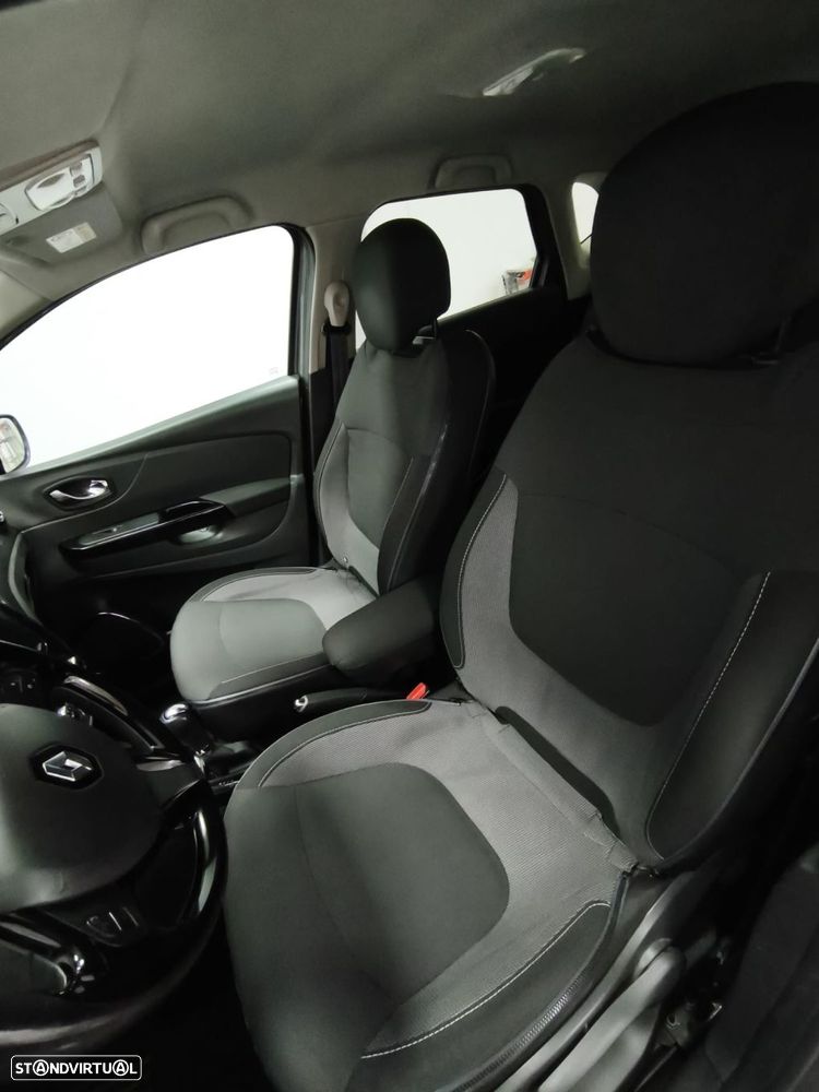Renault Captur 1.2 TCe Exclusive EDC - 7