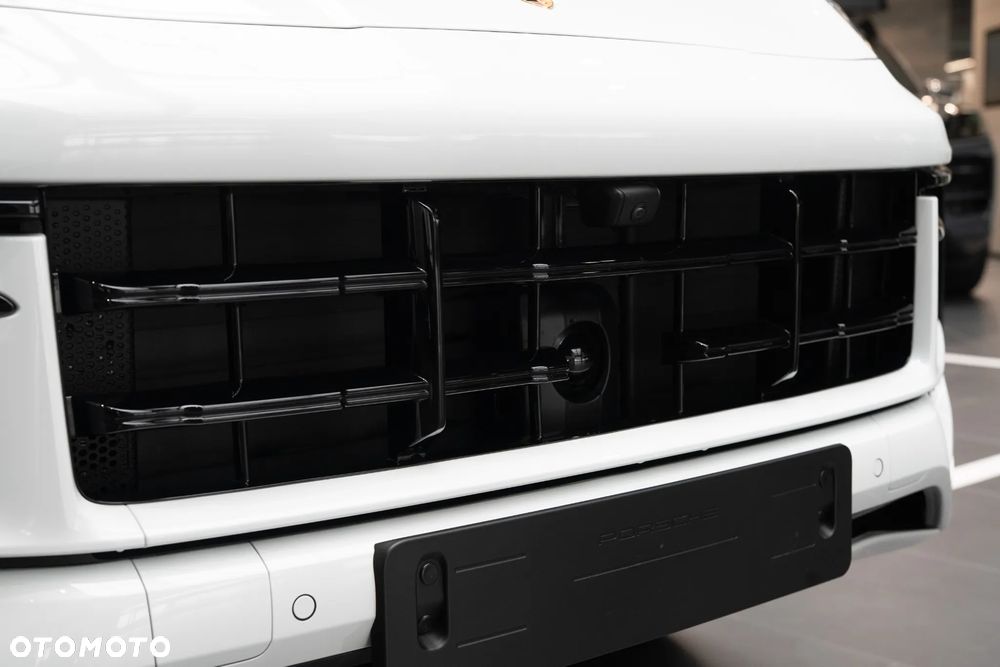 Porsche Cayenne Black Edition - 10