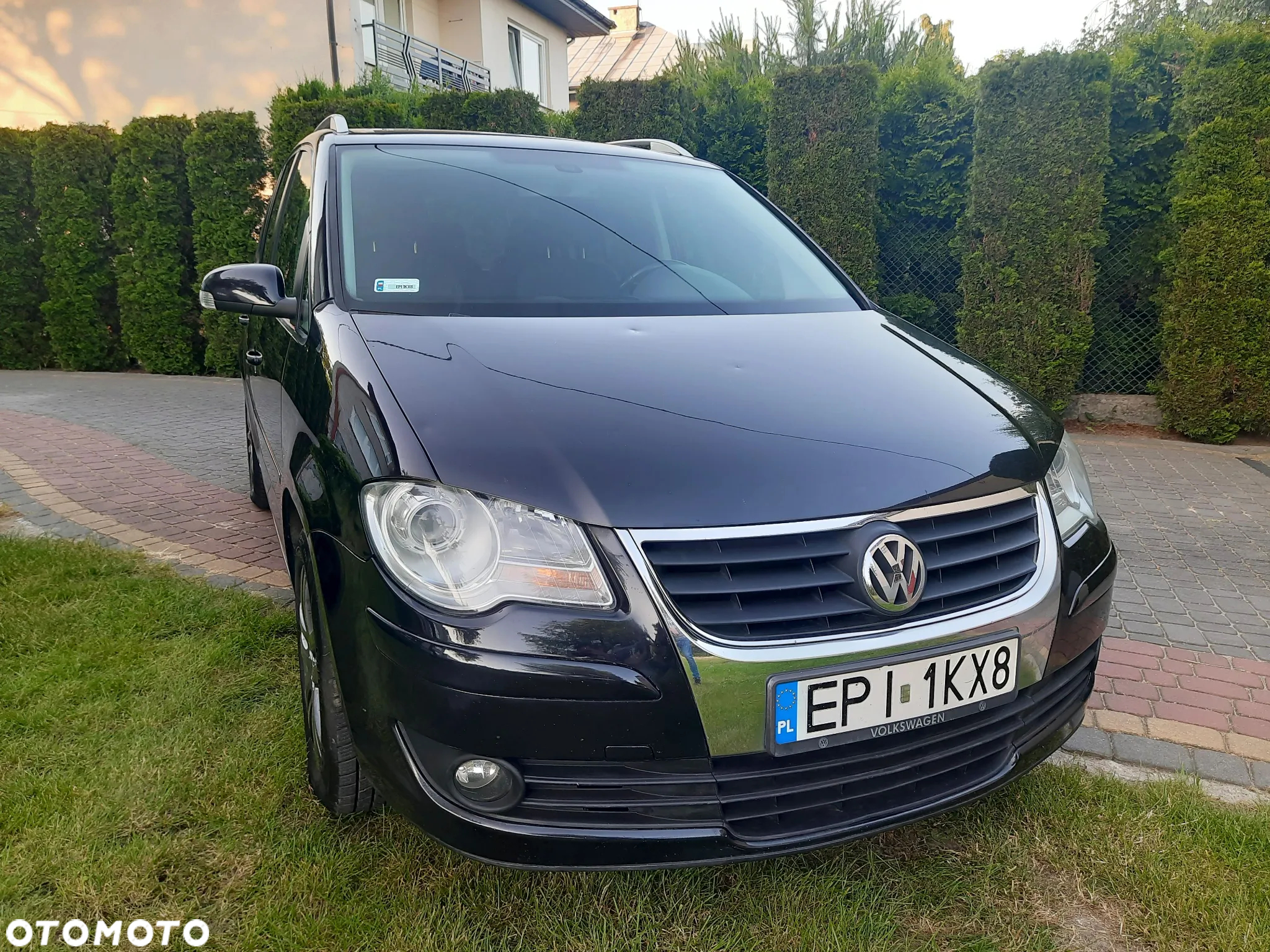 Volkswagen Touran 2.0 TDI DSG United - 3