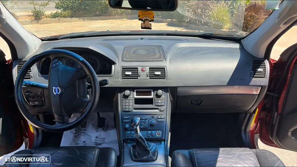 Volvo XC 90 2.4 D5 5L Nivel 2 - 14