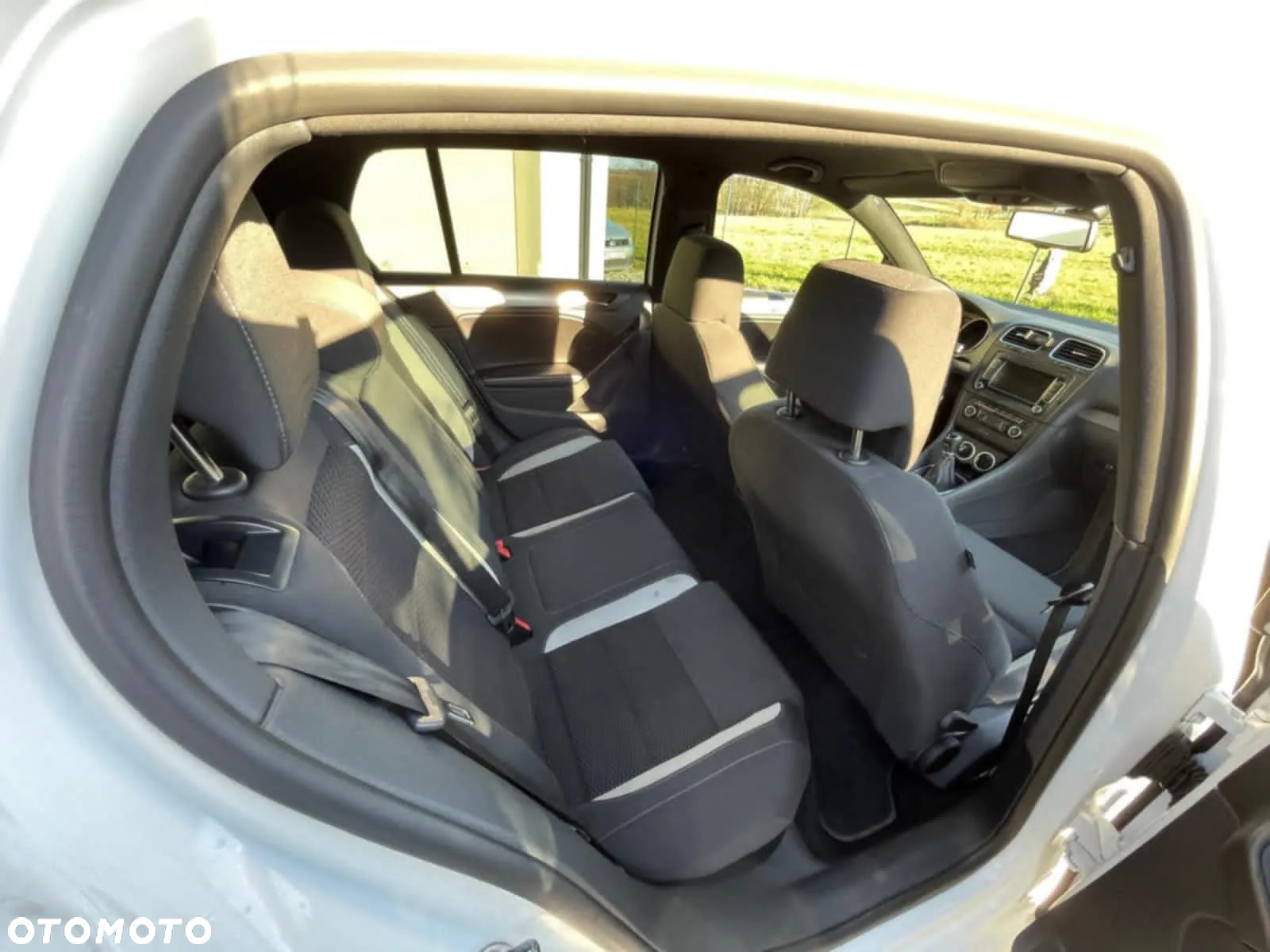 Volkswagen Golf - 11