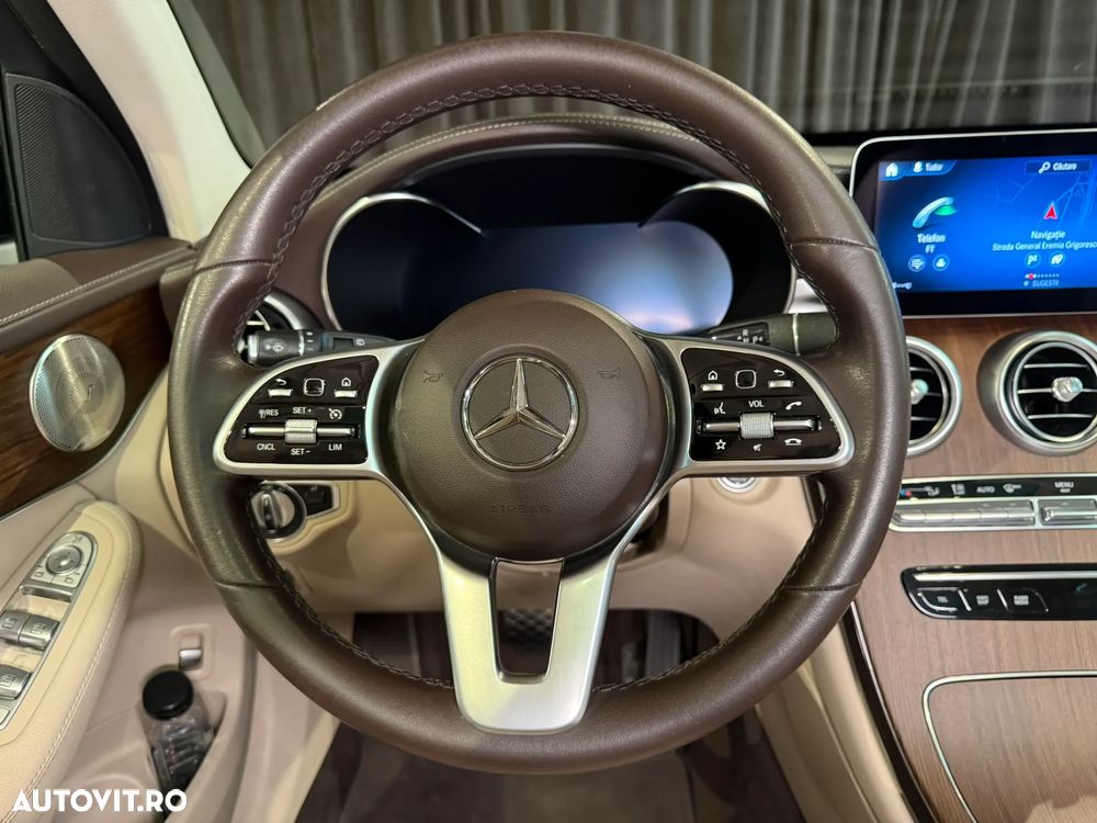 Mercedes-Benz GLC 200 4MATIC 9G-TRONIC AMG Line - 21