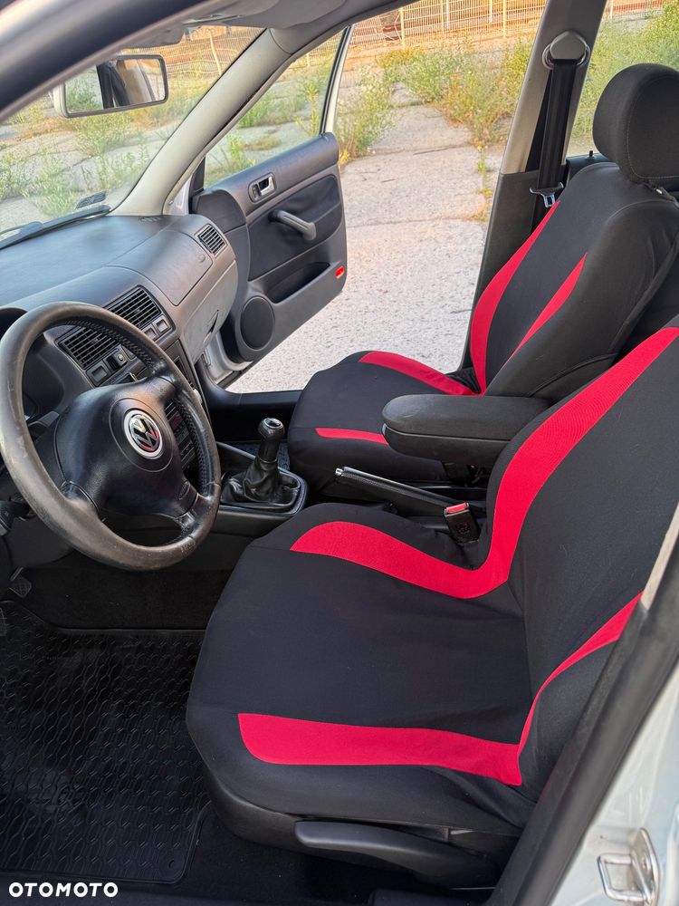 Volkswagen Golf 1.6 Highline - 12