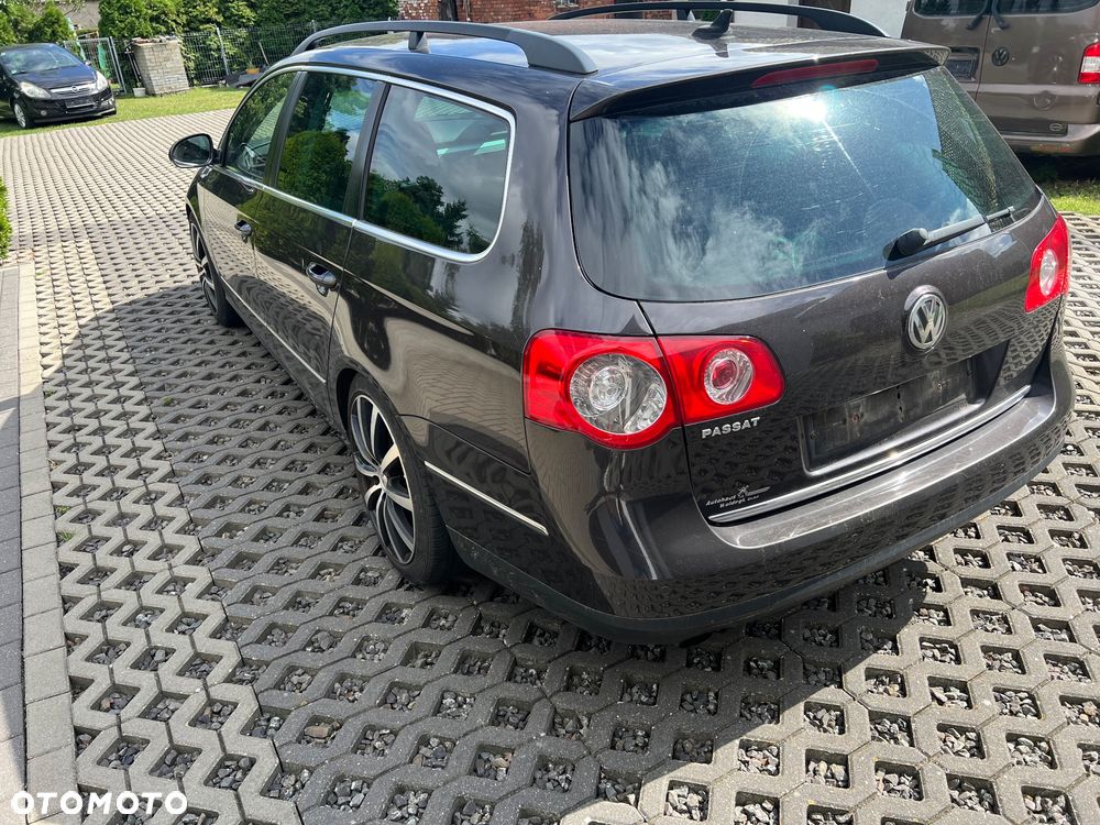Volkswagen Passat 1.6 Trendline - 4
