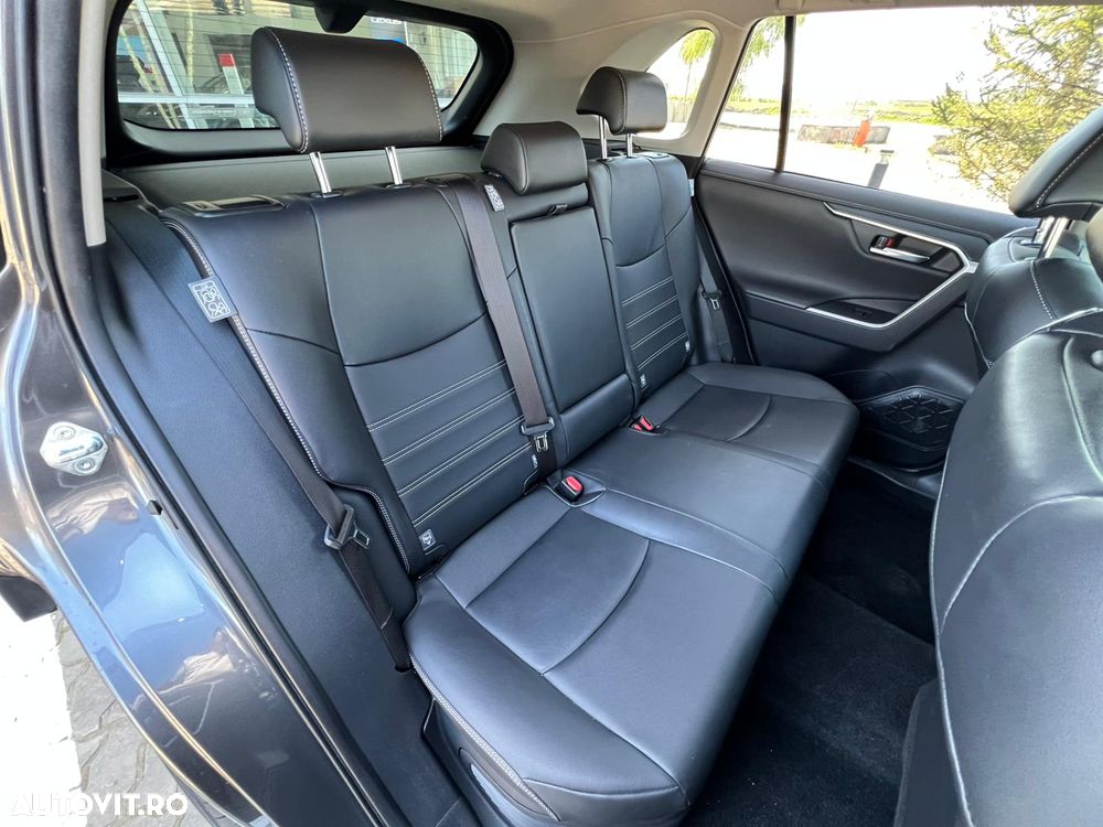 Toyota RAV4 2.5 VVT-iE 4x4 Luxury - 14