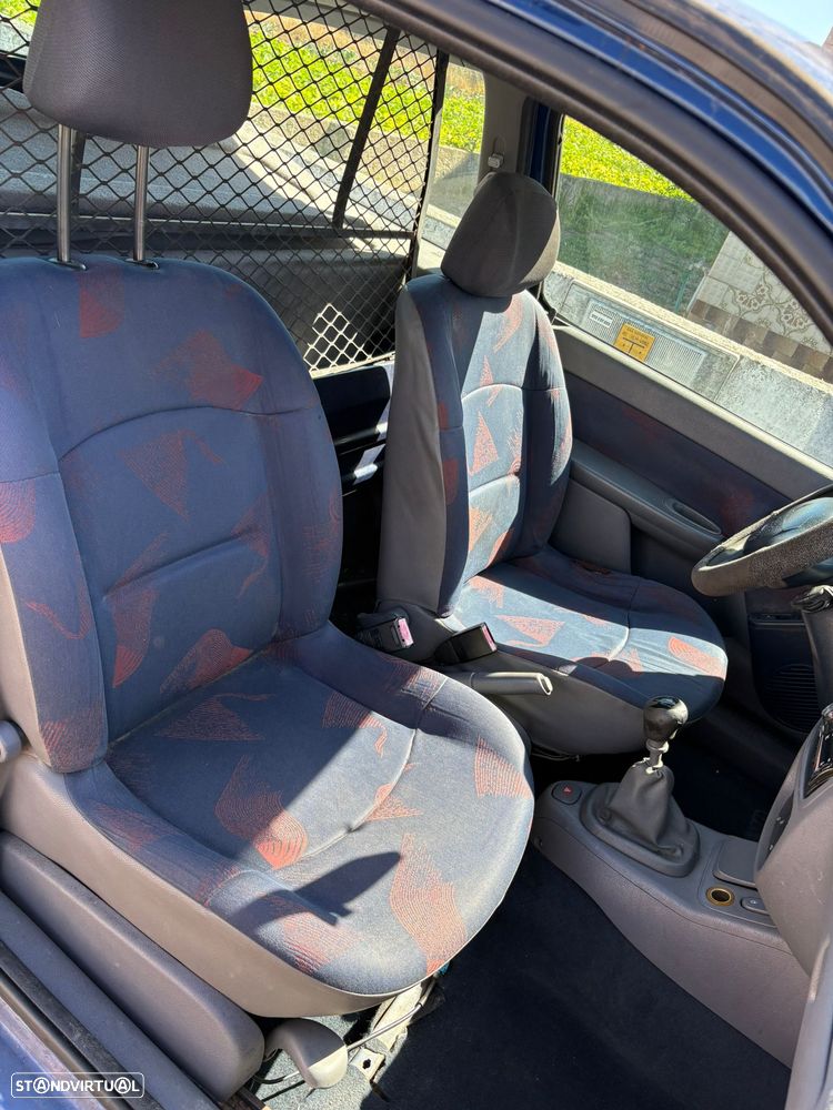 Renault Clio 1.9 D RN - 5