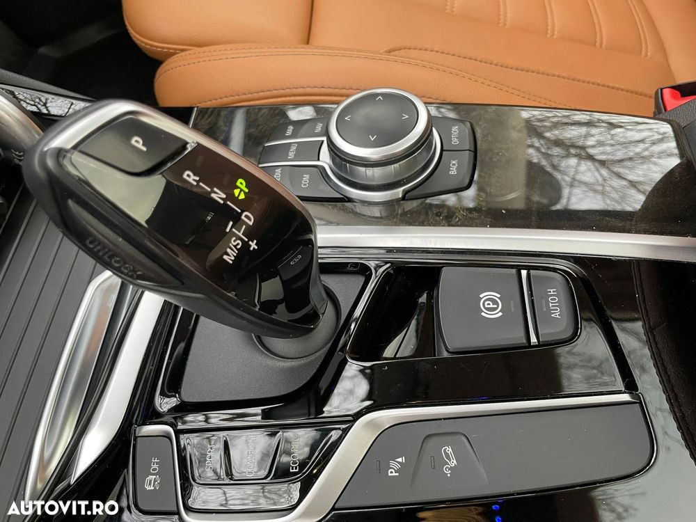 BMW X3 xDrive20i AT xLine - 10