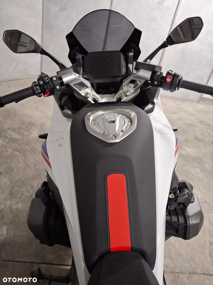 BMW R - 11