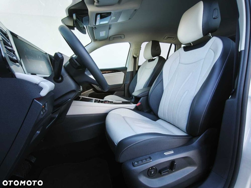 Volkswagen Tiguan 2.0 TDI Elegance DSG - 9