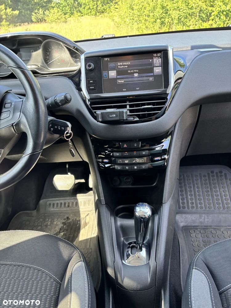 Peugeot 208 1.2 PureTech Active ETG5 - 7