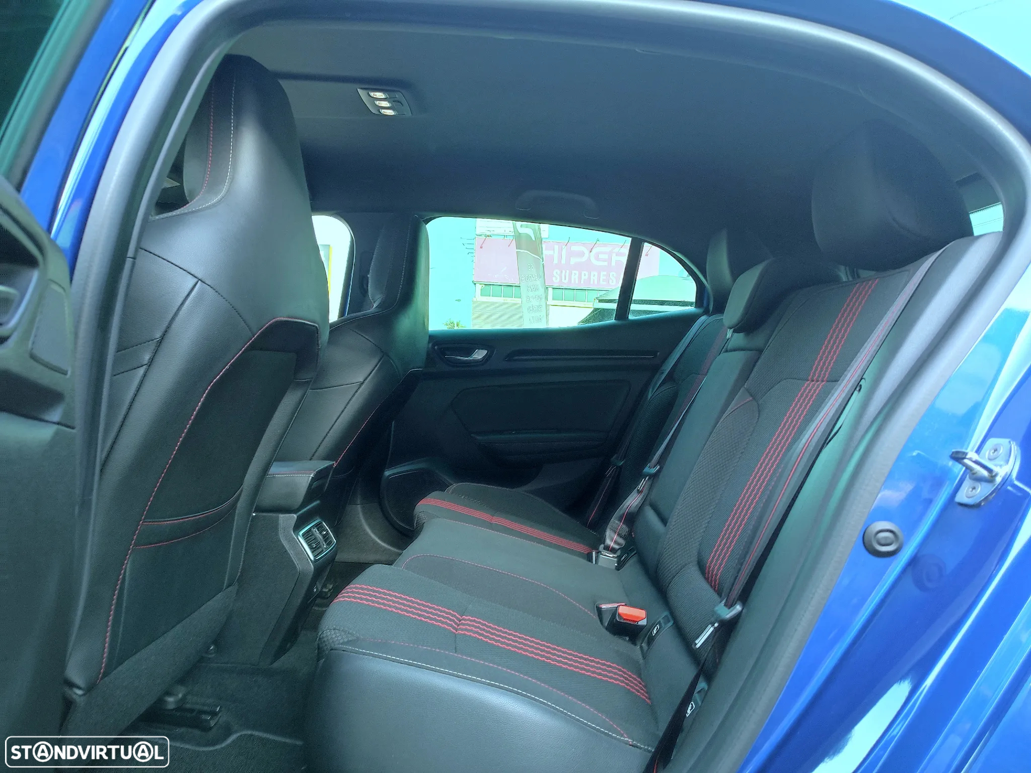Renault Mégane 1.6 Plug-In Techno - 8
