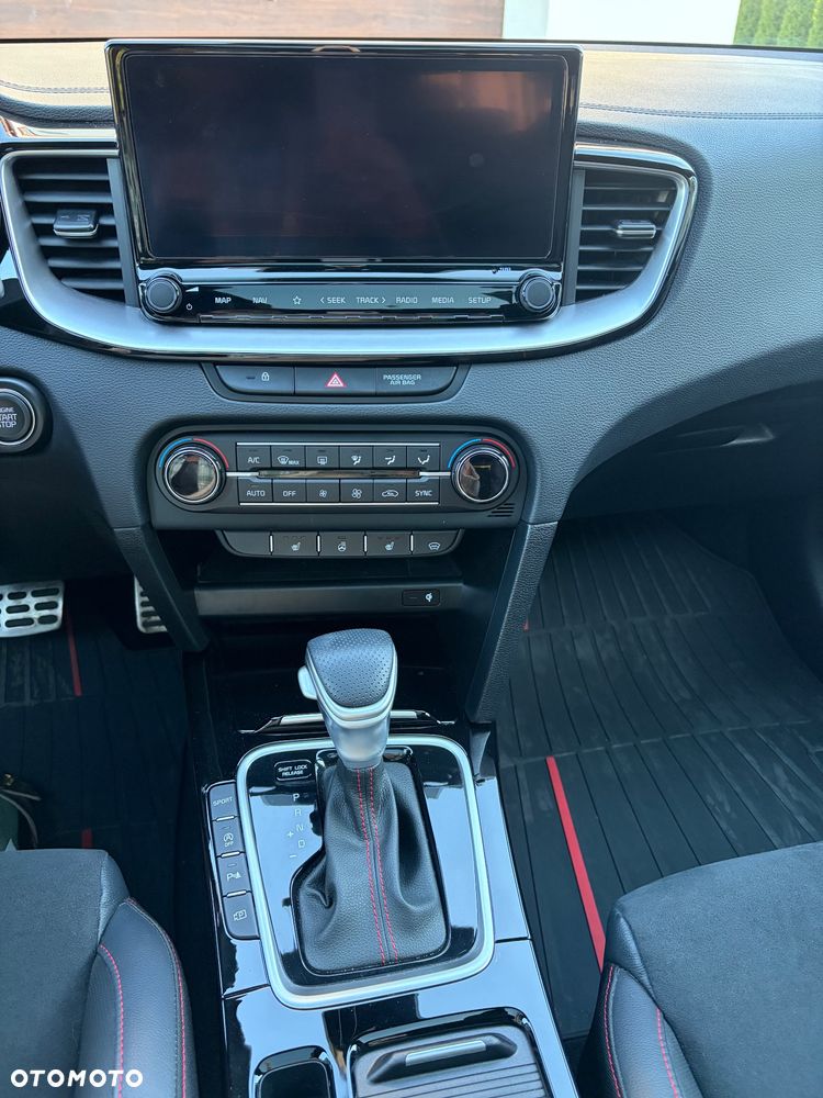 Kia ProCeed - 7