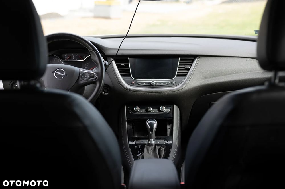 Opel Grandland X 1.6 T Ultimate S&S - 11