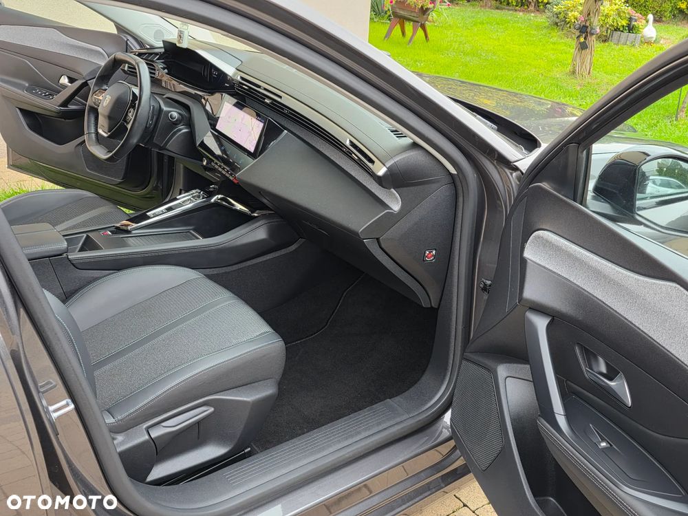 Peugeot 308 BlueHDi 130 EAT8 Allure Pack - 28