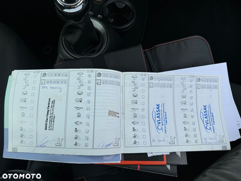 MINI ONE Brick Lane - 20