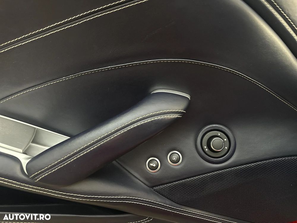 Ferrari California - 12