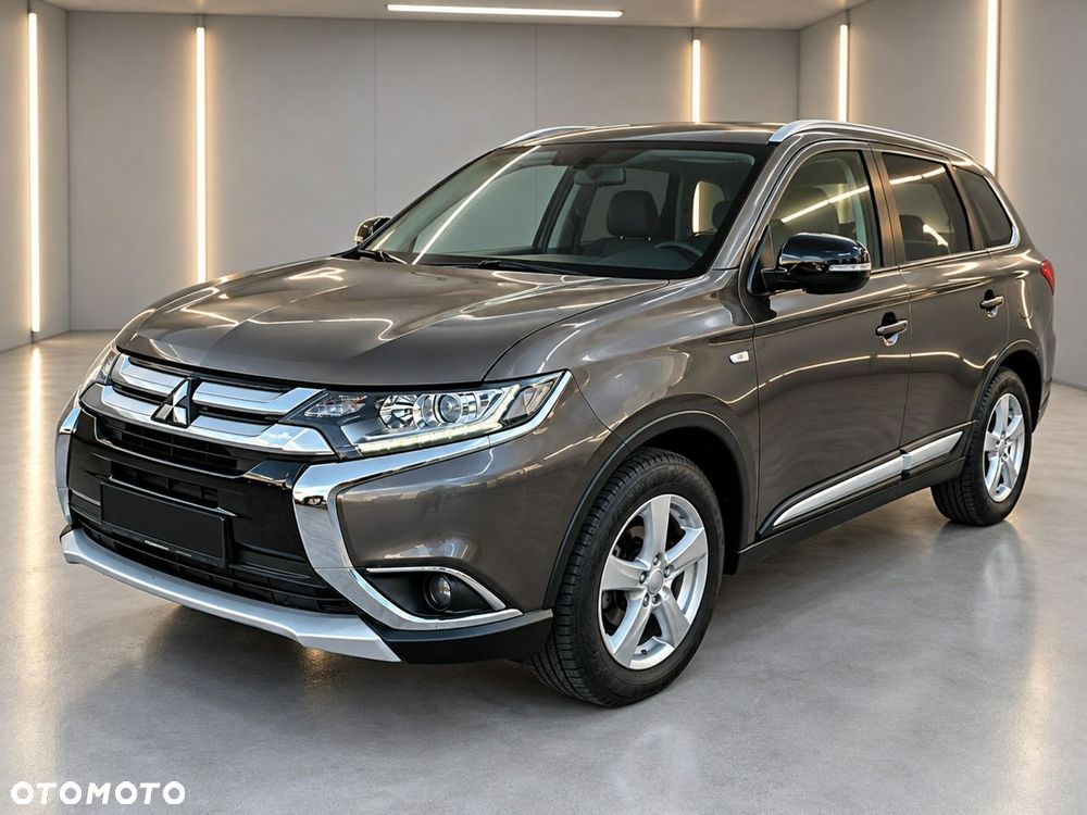 Mitsubishi Outlander - 3
