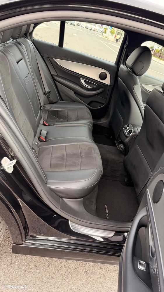 Mercedes-Benz E 220 d AMG Line - 23