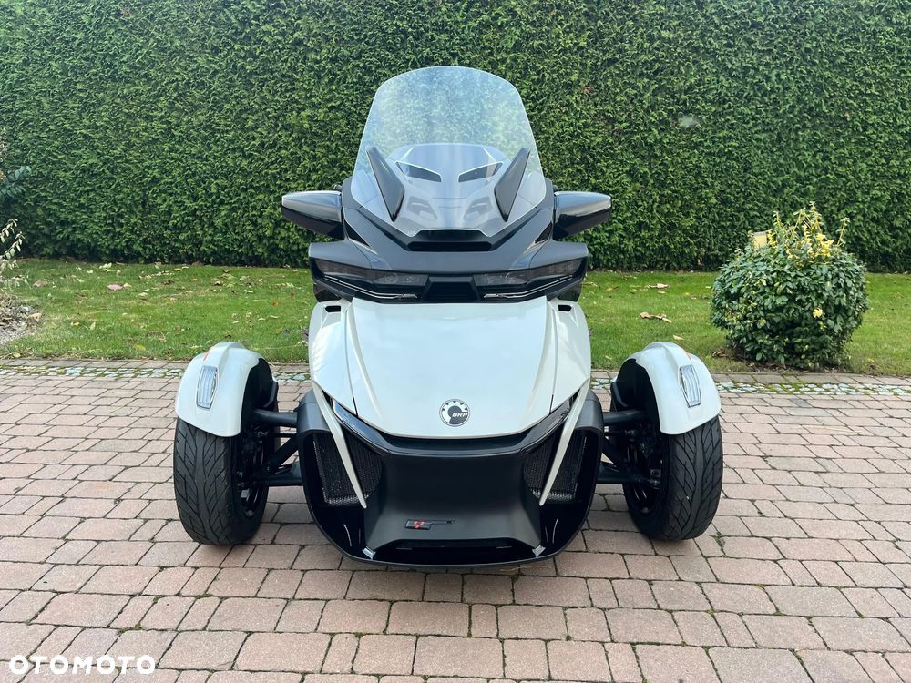 Can-Am Spyder - 3
