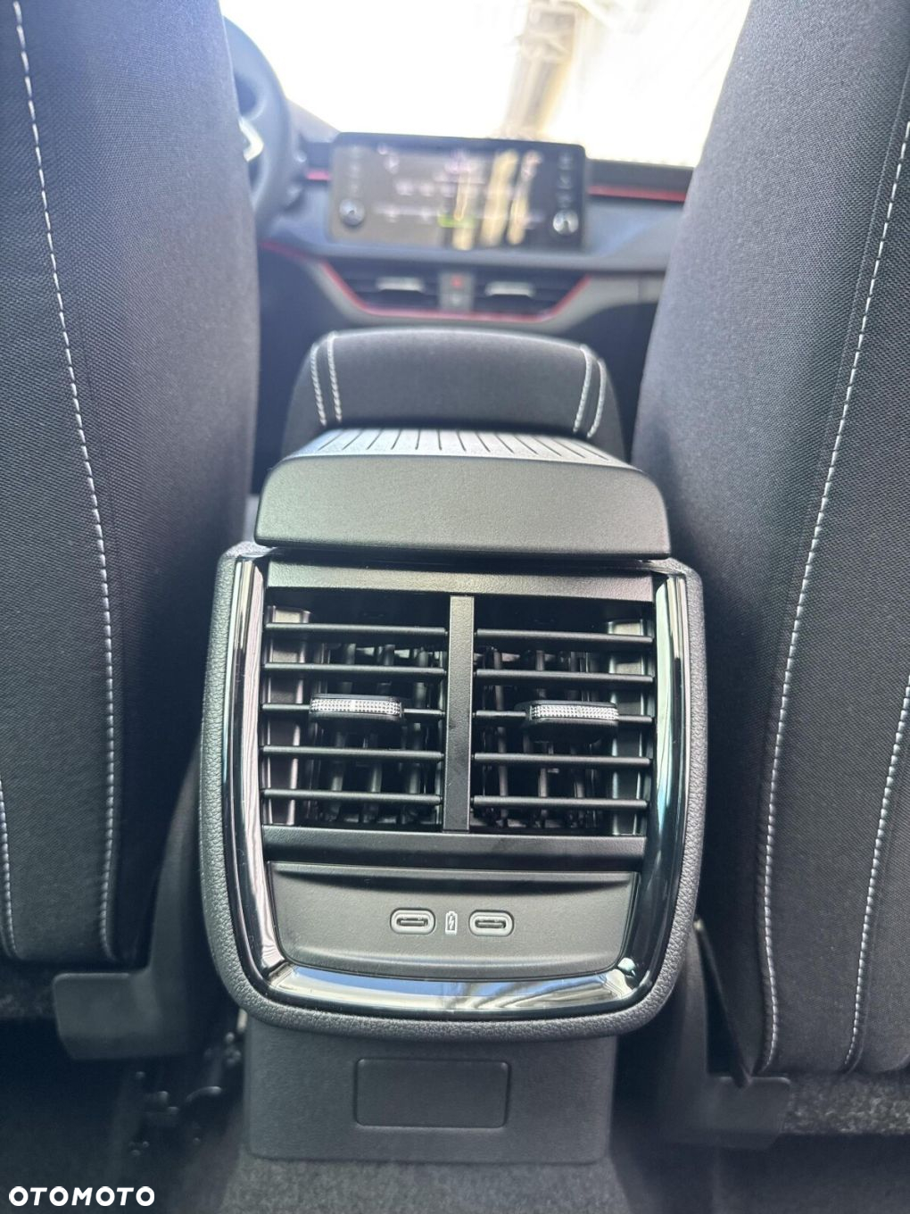 Skoda Kamiq 1.0 TSI Monte Carlo DSG - 30