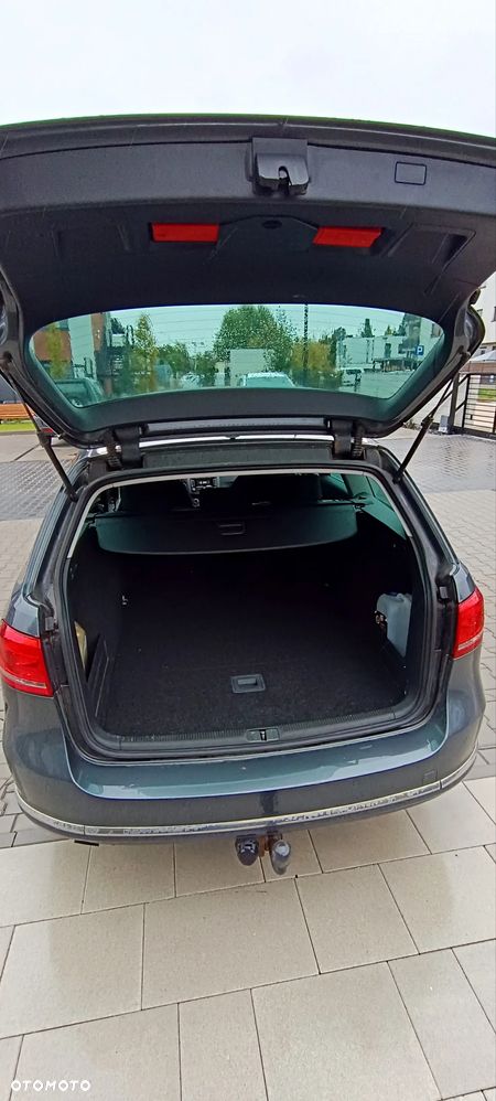 Volkswagen Passat - 8