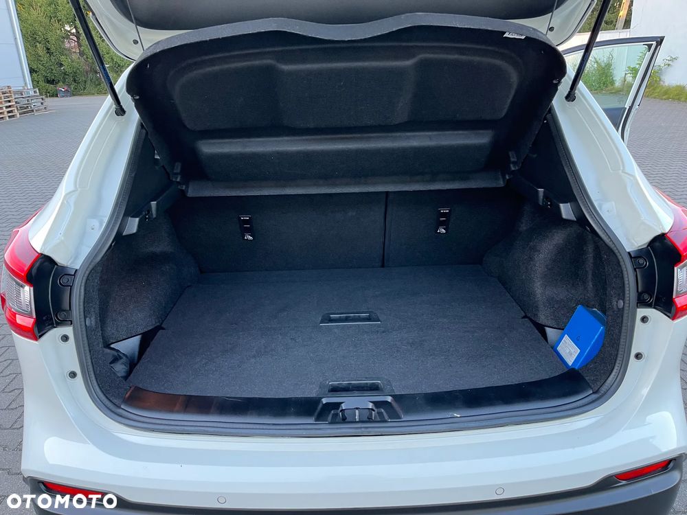 Nissan Qashqai 1.6 DIG-T TEKNA+ - 25