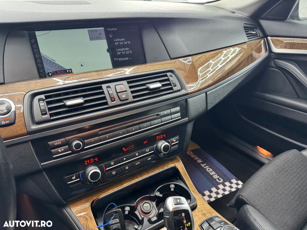 BMW Seria 5 520d Aut. - 23