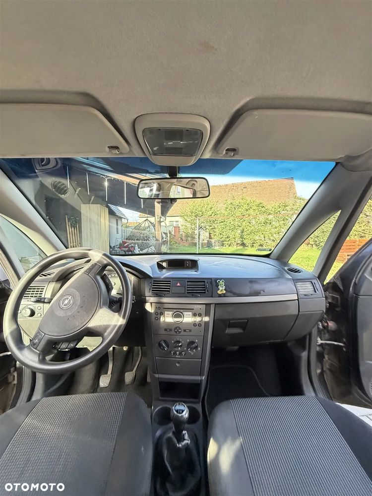 Opel Meriva 1.6 Essentia - 12