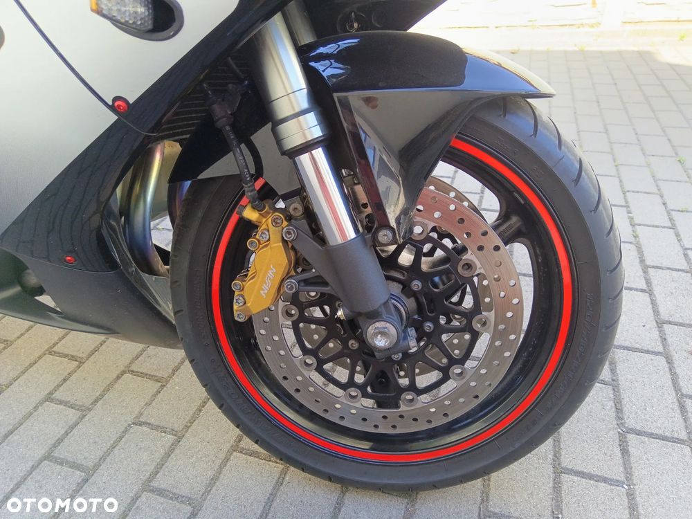 Honda CBR - 7