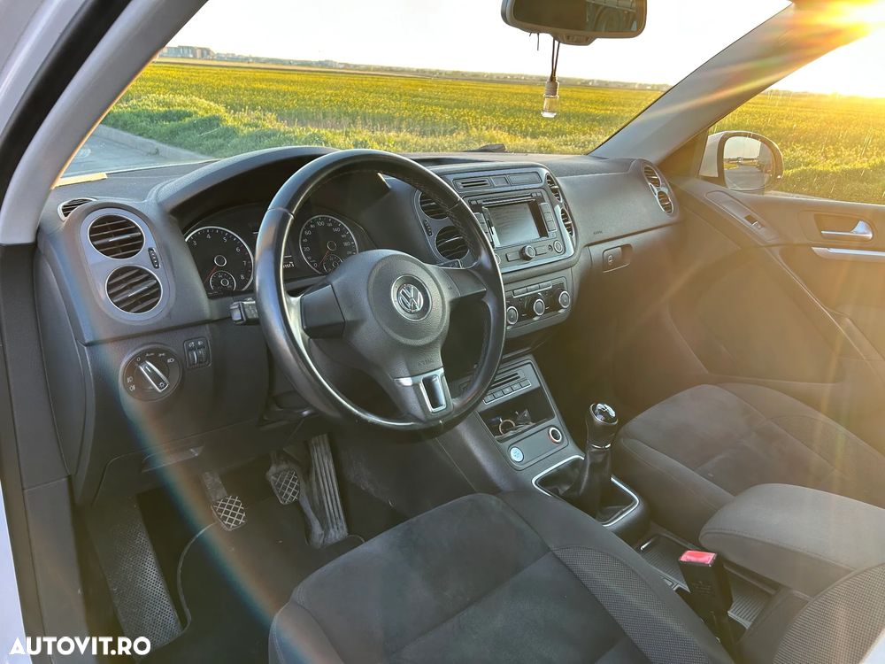 Volkswagen Tiguan - 6