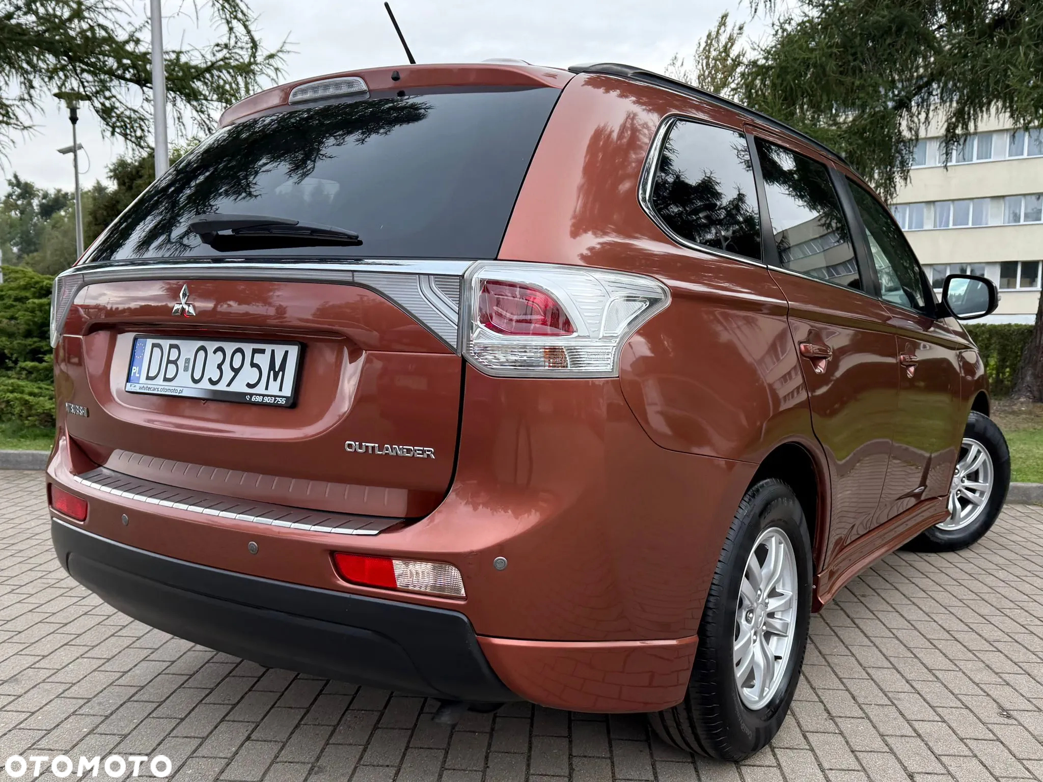 Mitsubishi Outlander 2.0 Invite + 2WD - 22