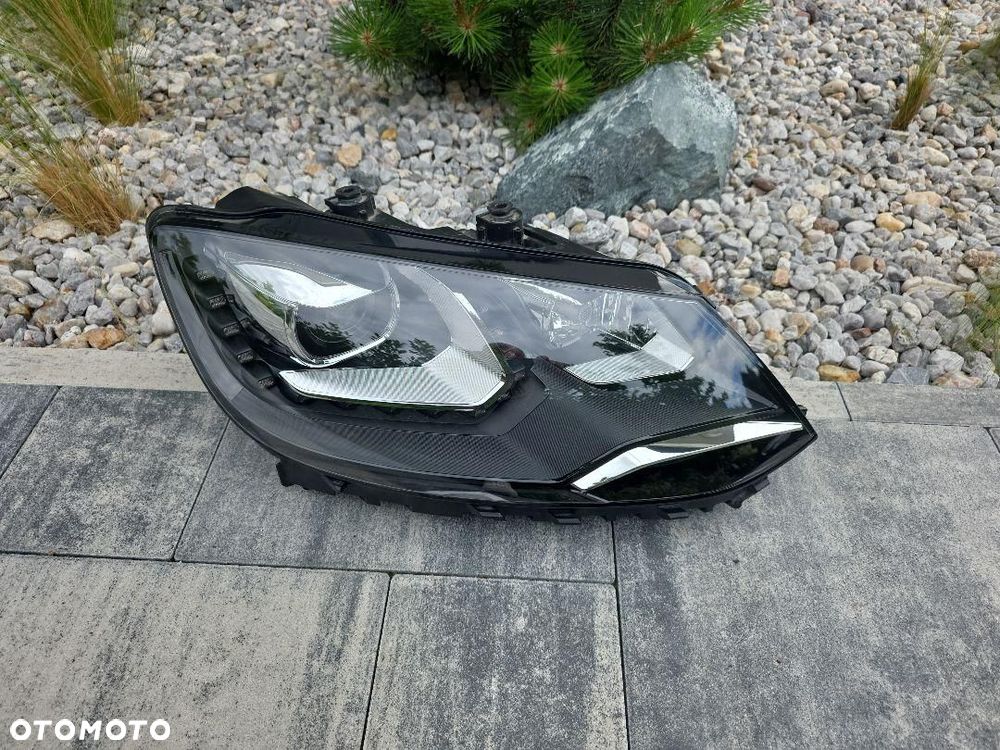VW SHARAN 7N1 Lampa prawa przód Bi-Xenon Dynamic Led 7N1941752B Skrętna - 2