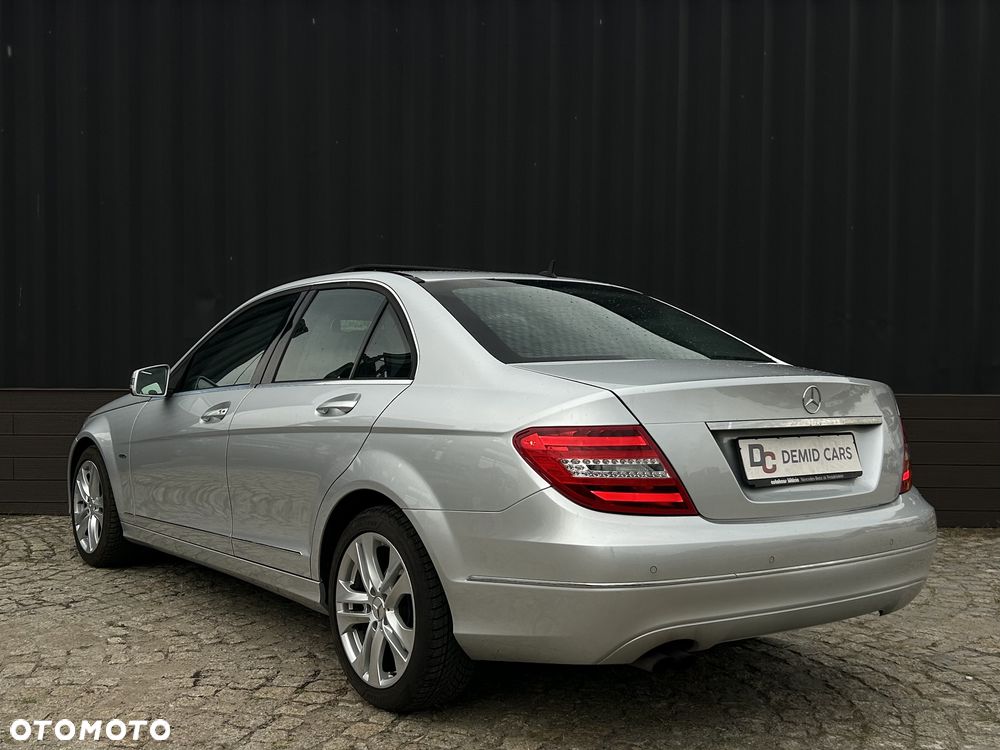 Mercedes-Benz Klasa C 180 BlueEFFICIENCY 7G-TRONIC Avantgarde - 3