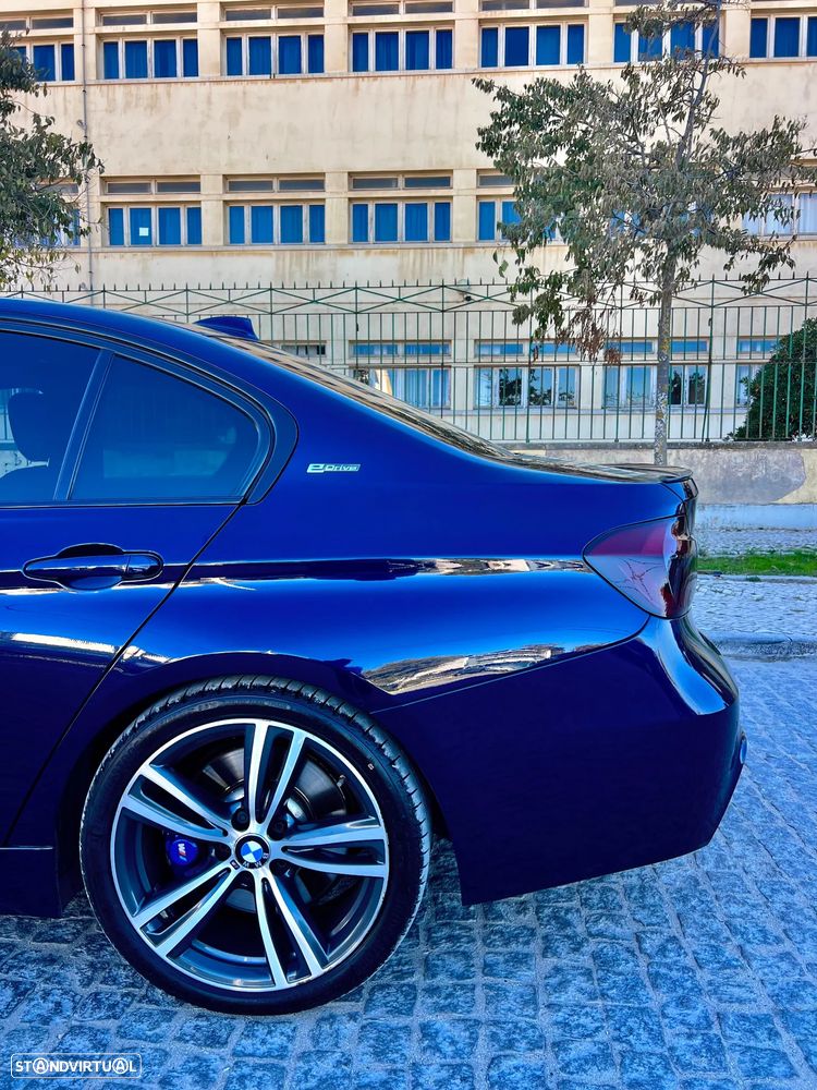 BMW 330 - 16