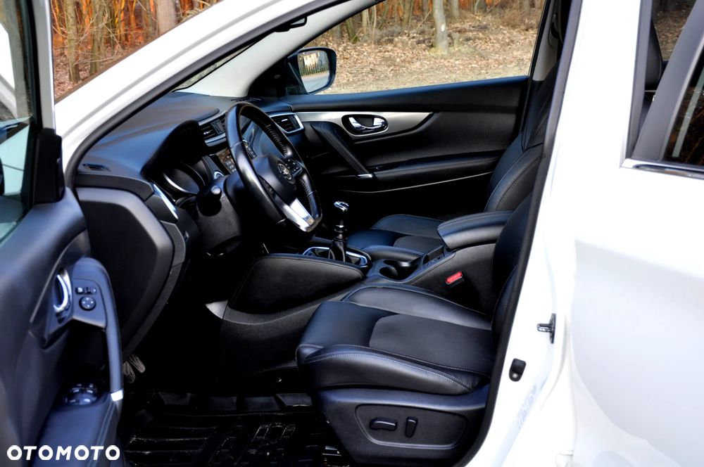 Nissan Qashqai 1.2 DIG-T Tekna EU6 - 26