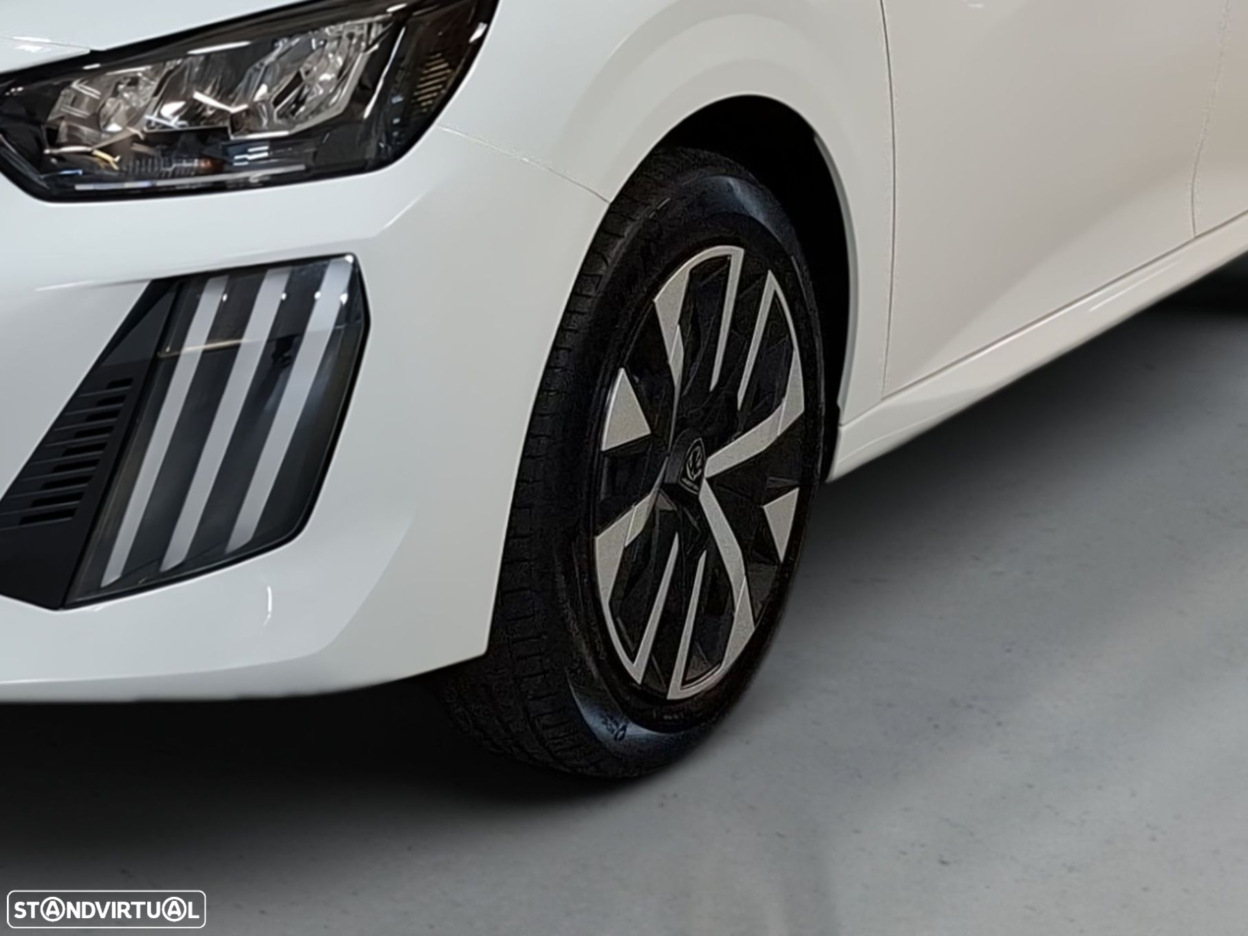 Peugeot 208 1.2 Hybrid Active e-DCS6 - 4